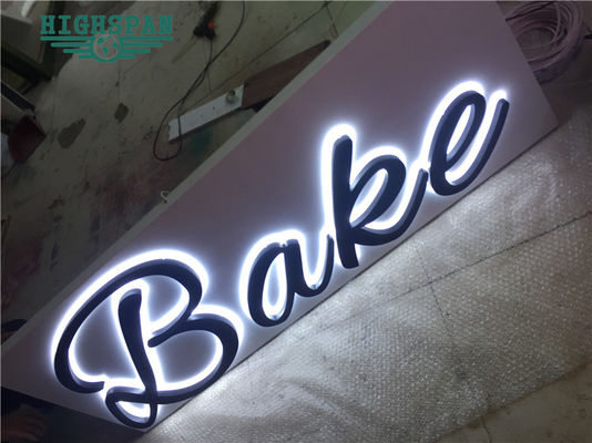 レーザーはバックリットの手紙の印板12Vステンレス鋼の表記の手紙を切った