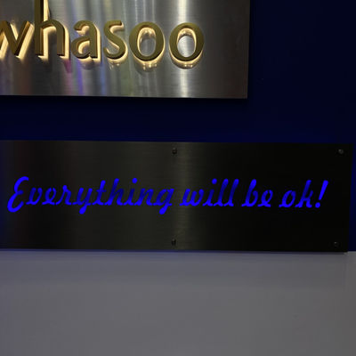 店の喫茶店はセリウムRoHSをつける印の逆光照明の紫色を導いた