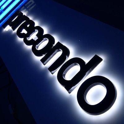 Shopfrontの半透明なアクリルのバックリットの手紙の印会社のための40cm