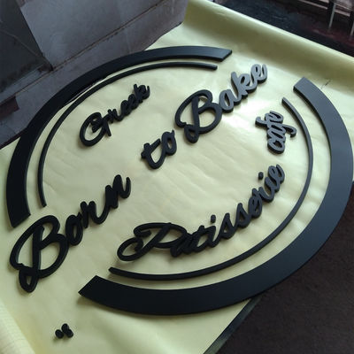 アクリル3D手紙の印は非ビジネス ロゴの壁の台紙のロゴの印の手紙を照らした