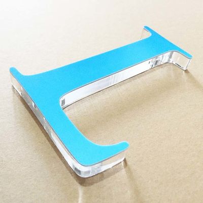 紫外線印刷を用いる屋内オフィスのロゴ 3D の手紙の印 2mm のアクリルのアルファベット