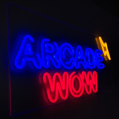 ポリ塩化ビニールの屋外アクリルの適用範囲が広いネオン サインの店の表記の装飾