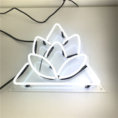 赤いピンクのバレンタインは家棒7.5kvのためのネオン サイン板を入れ墨する