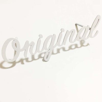 平らな切口の白いペンキの金属の手紙の印はSS304経路識別文字の表記にブラシをかけた