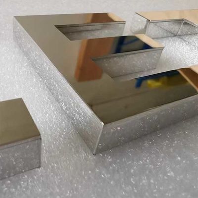 アルファベットの手紙のShopfrontの表記銀製ミラー2cmの厚さによって製造される金属の手紙