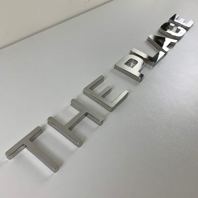 HIGHSPANのオフィスのための注文のロゴの金属の手紙の印SS304