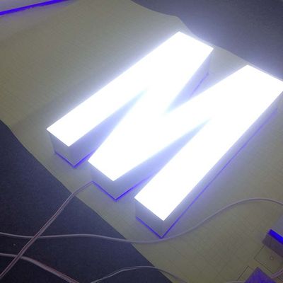 壁の台紙3-5mmのアクリルの店先の印の店のための前部Litの経路識別文字