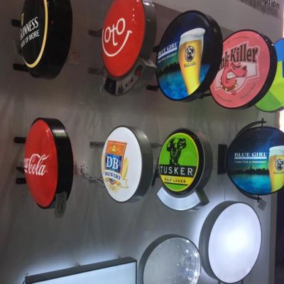 屋外12V LEDビジネス レストランの印板黒の絵画倍は味方した