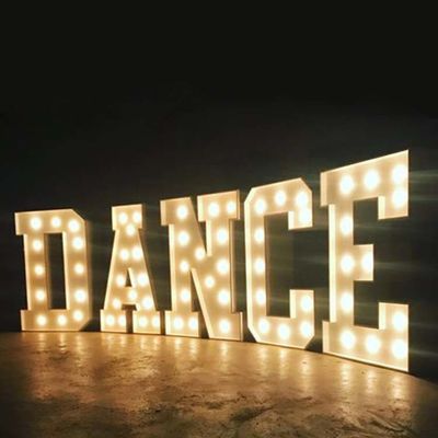 電球が付いているHIGHSPAN型の玄関ひさしの手紙の印4ft