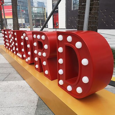 電気めっきする屋外の照らされた巨大な玄関ひさしの手紙ライト