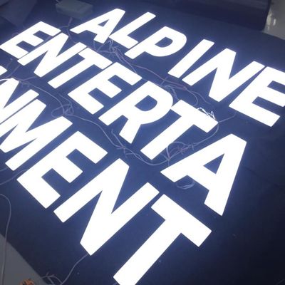 注文3dはロゴの店先の印のステンレス鋼の電気めっきを導いた