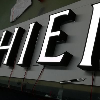 防水3D手紙の印のアルファベット金属によって照らされる60HZ