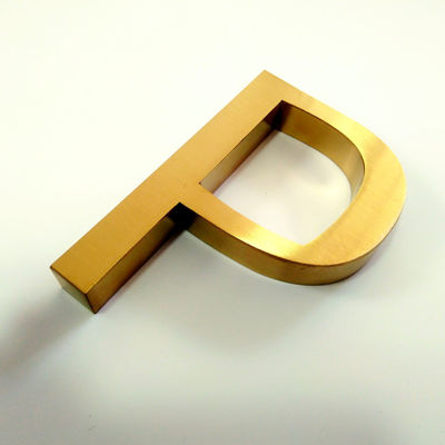 内部のオフィスのドアの金属の手紙の印はブラシをかけられたSS304電子めっきを磨いた