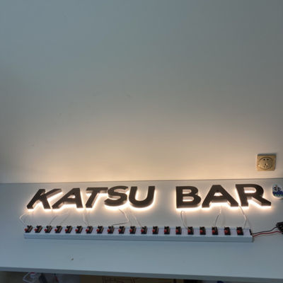 黒いコーティング3Dのバックリットの表記HIGHSPANのステンレス鋼のロゴの印