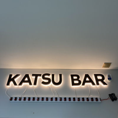 黒いコーティング3Dのバックリットの表記HIGHSPANのステンレス鋼のロゴの印