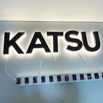 黒いコーティング3Dのバックリットの表記HIGHSPANのステンレス鋼のロゴの印