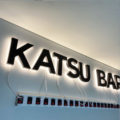 黒いコーティング3Dのバックリットの表記HIGHSPANのステンレス鋼のロゴの印