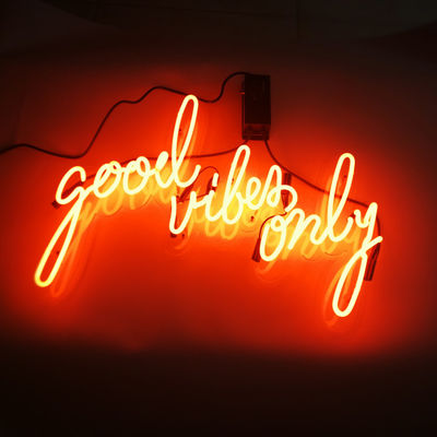 棒装飾10kvのアクリル板とのだけ注文のネオン サインのよい感情