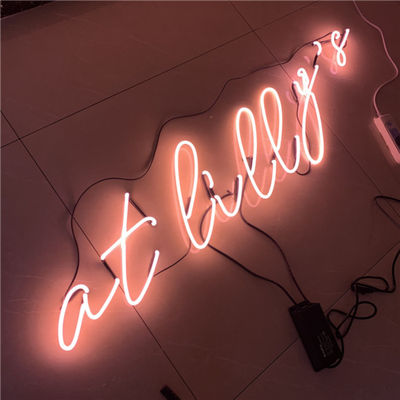 棒背板の壁の台紙が付いている注文のネオン サインのライト ボックスの広告