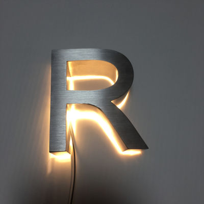 会社名のためのバックリットの経路識別文字の印の外のHIGHSPAN