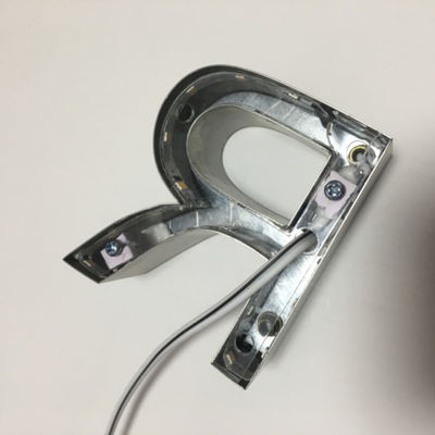 会社名のためのバックリットの経路識別文字の印の外のHIGHSPAN