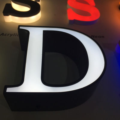 アルミニウム トリムの帽子の経路識別文字の印の前部Lit 6500K 4500k