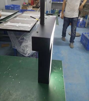 アクリルの天井の台紙3Dの金属の手紙は壁のための黒いペンキに署名する